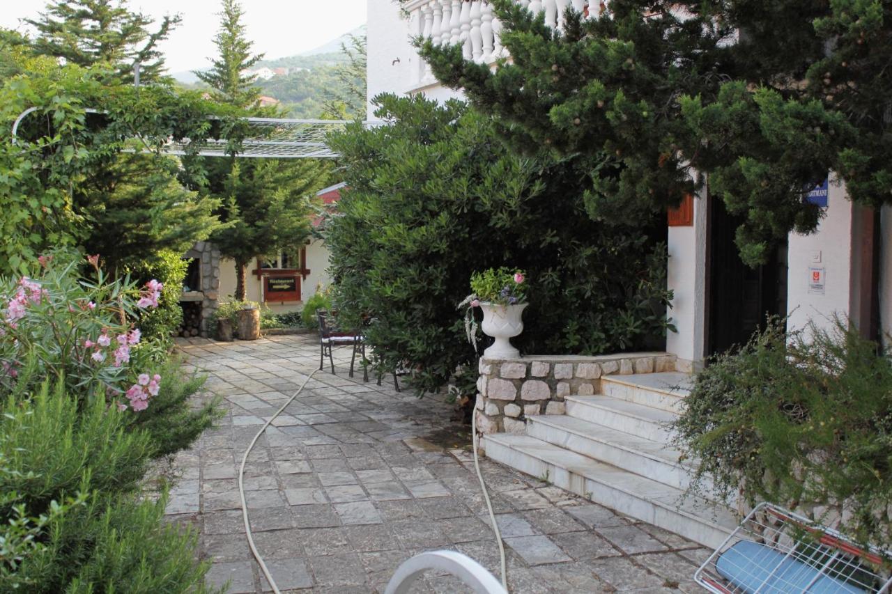 Apartments And Rooms With Parking Space Klenovica, Novi Vinodolski - 5590 Экстерьер фото