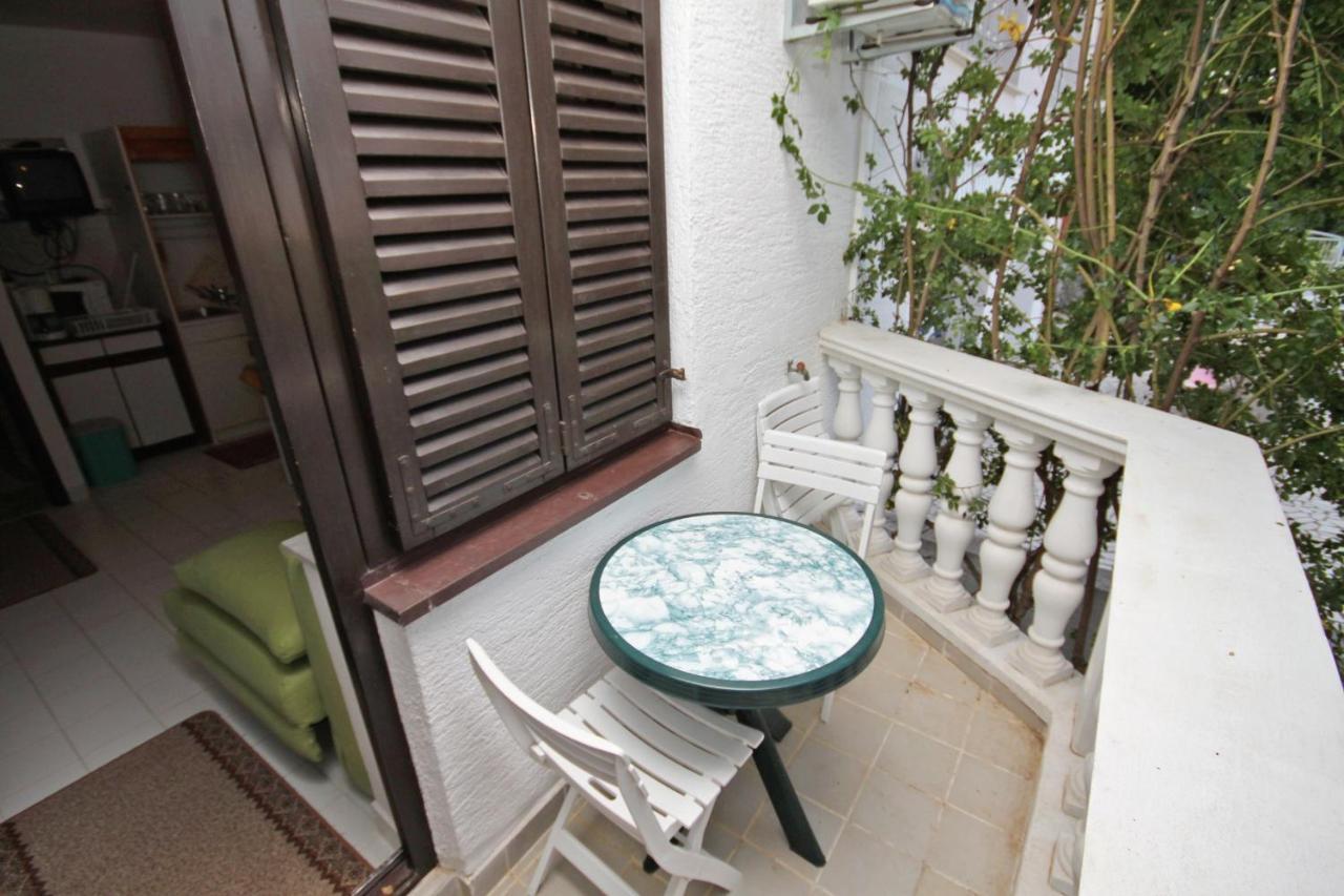 Apartments And Rooms With Parking Space Klenovica, Novi Vinodolski - 5590 Экстерьер фото